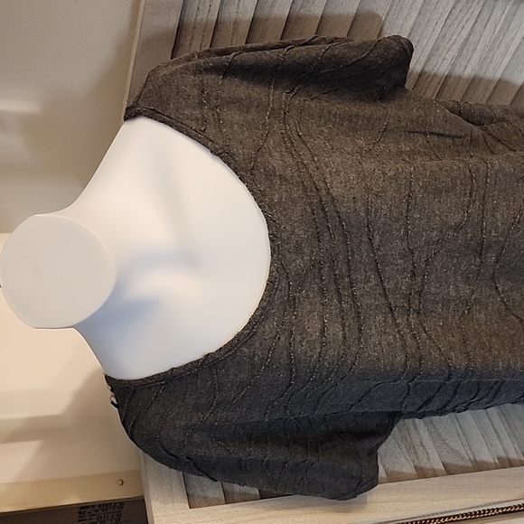 Forever 21 brand top - Picture 2 of 8